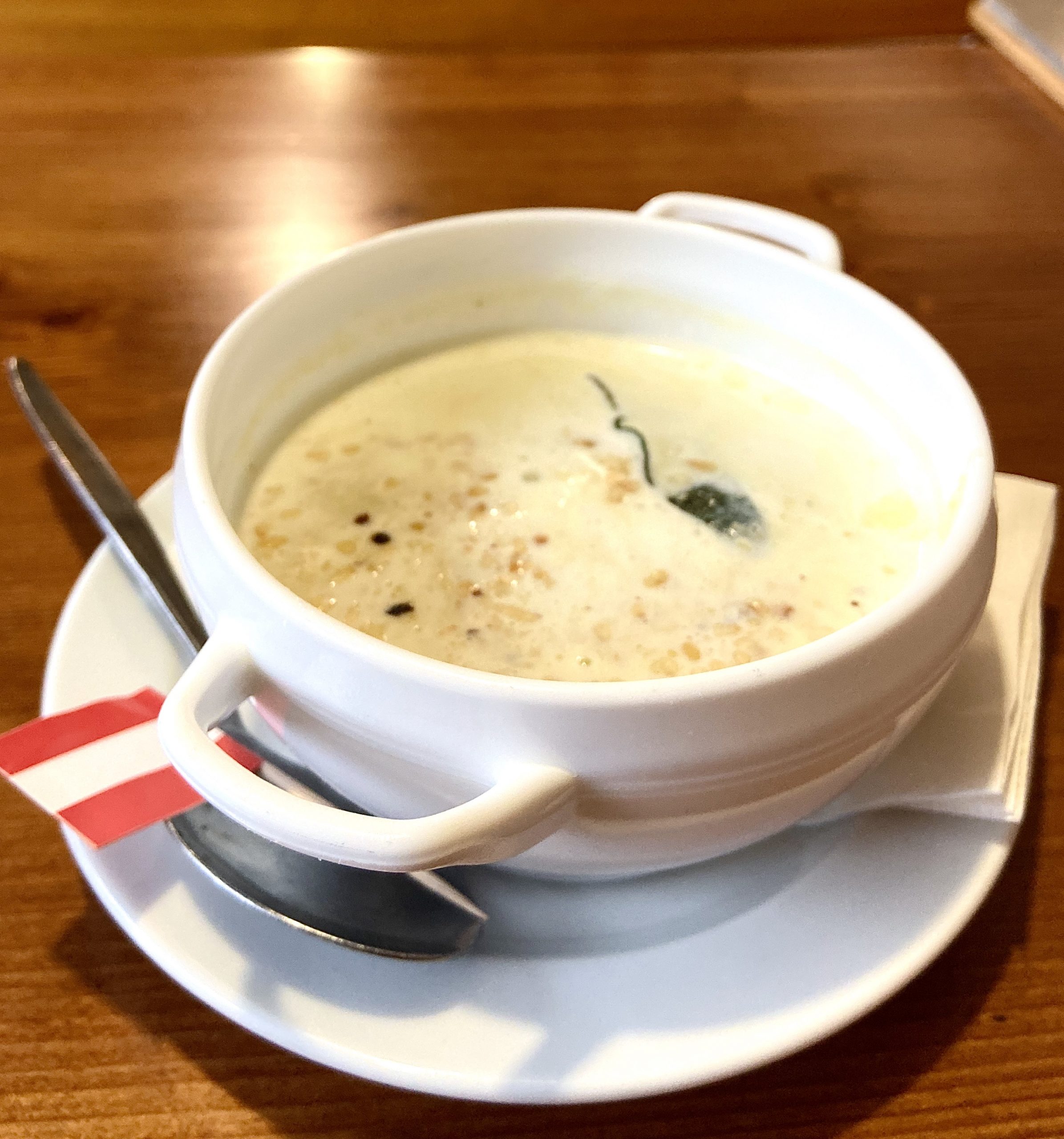 Glutenfreie Suppe im Heuriger Österreicher